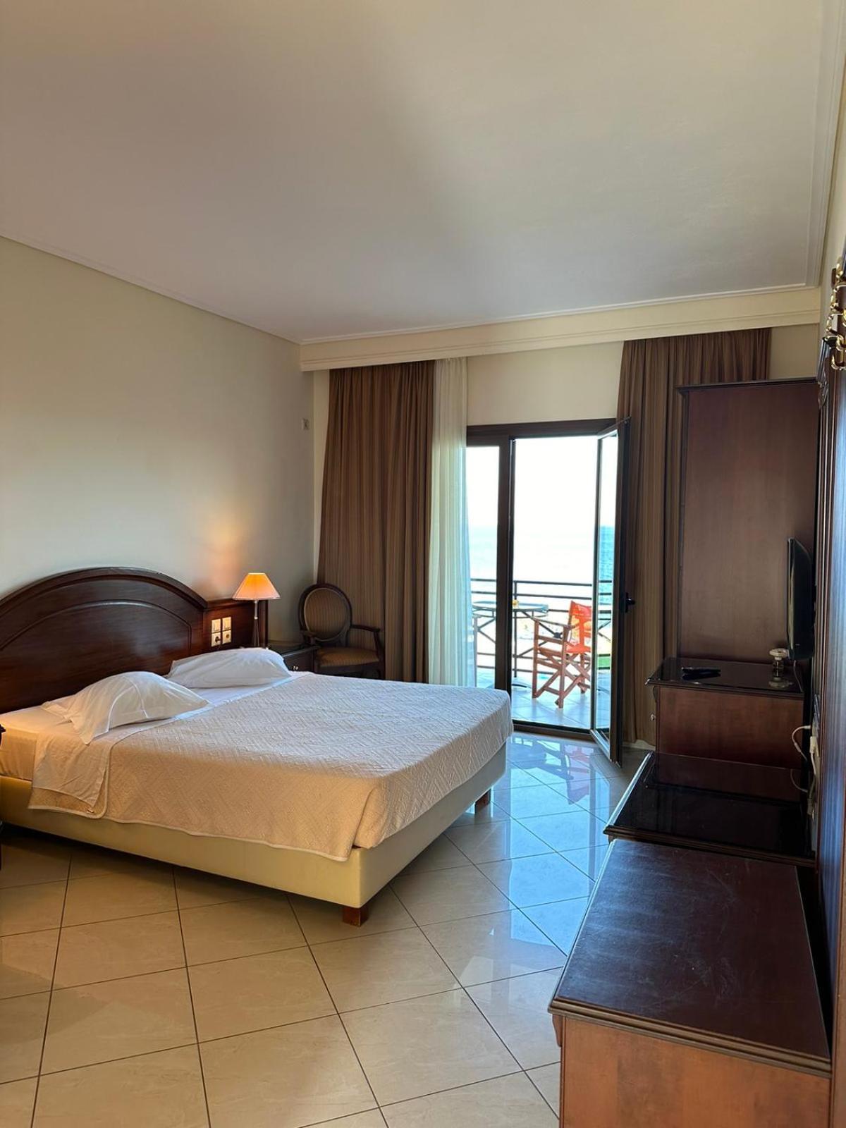 Europa Beach Hotel Galaxídhion Dış mekan fotoğraf