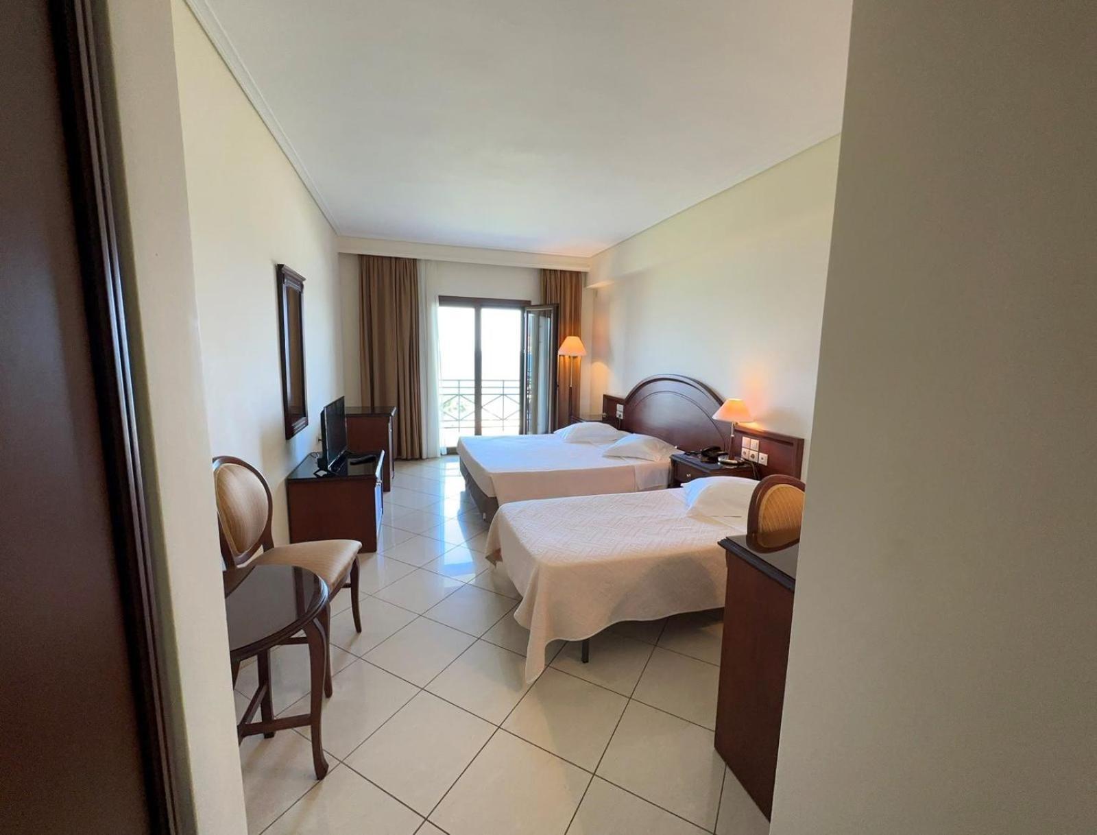 Europa Beach Hotel Galaxídhion Dış mekan fotoğraf