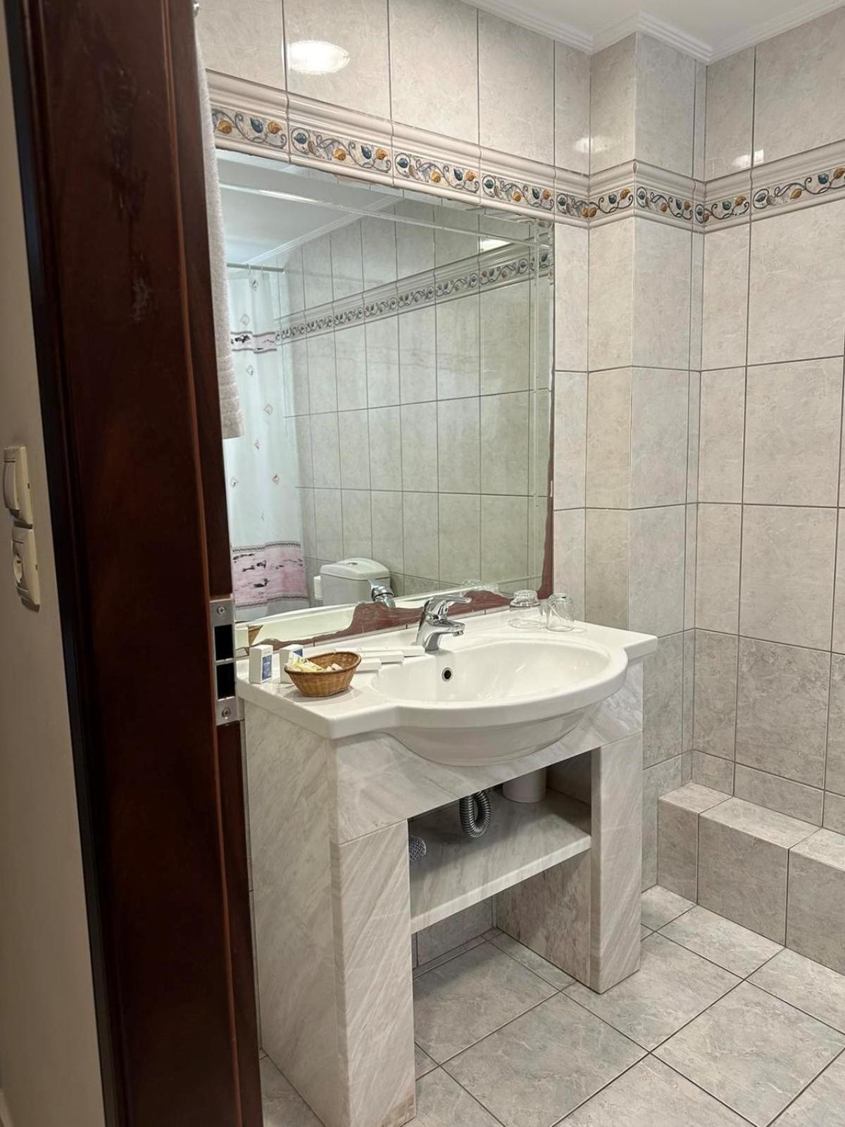 Europa Beach Hotel Galaxídhion Dış mekan fotoğraf