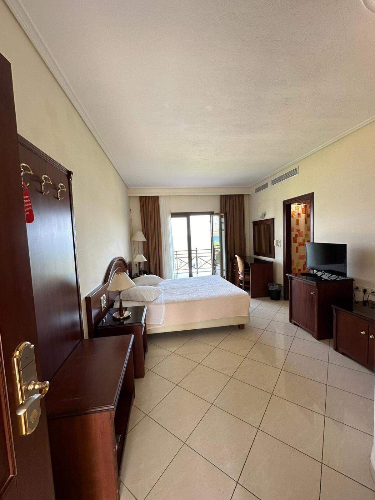 Europa Beach Hotel Galaxídhion Dış mekan fotoğraf